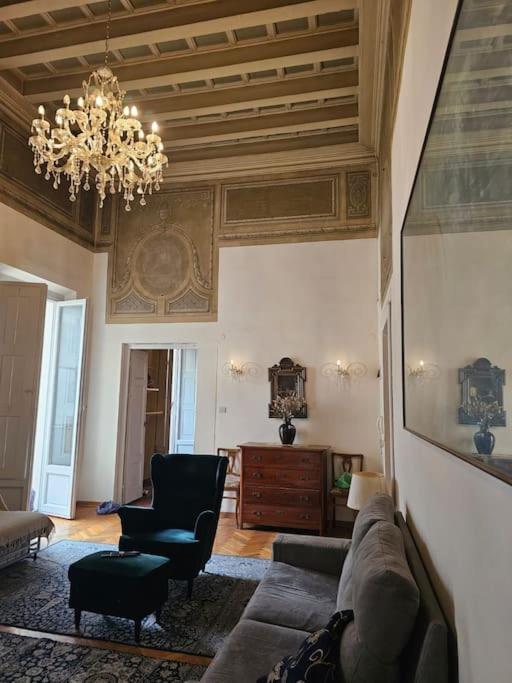 Apartamento Storico Nel Centro